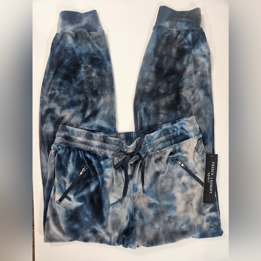 NWT French Laundry Sport Velvet Jogger Pants Womens 1X Blue Tie-Dye Zip Pockets - Picture 4 of 6